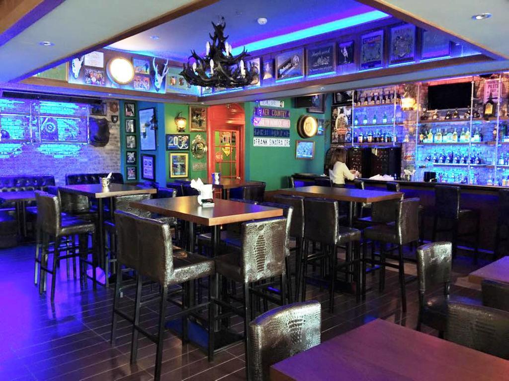 The Pepperland Hotel Legazpi Buitenkant foto