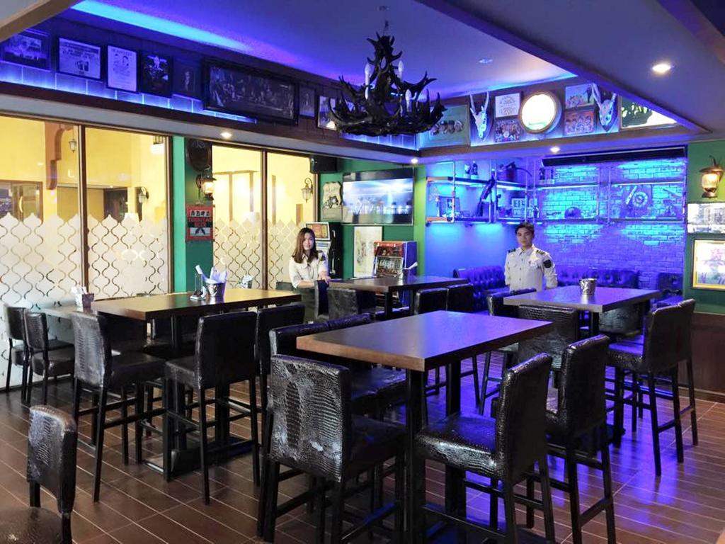 The Pepperland Hotel Legazpi Buitenkant foto